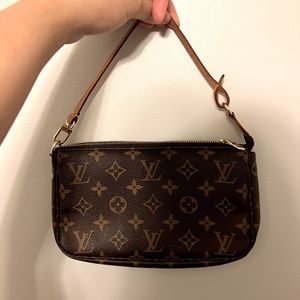 Louis Vuitton Pochette Accessoires